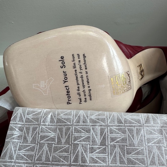 TAMARA MELLON Red Leather Women's Heels - Picture 10 of 12